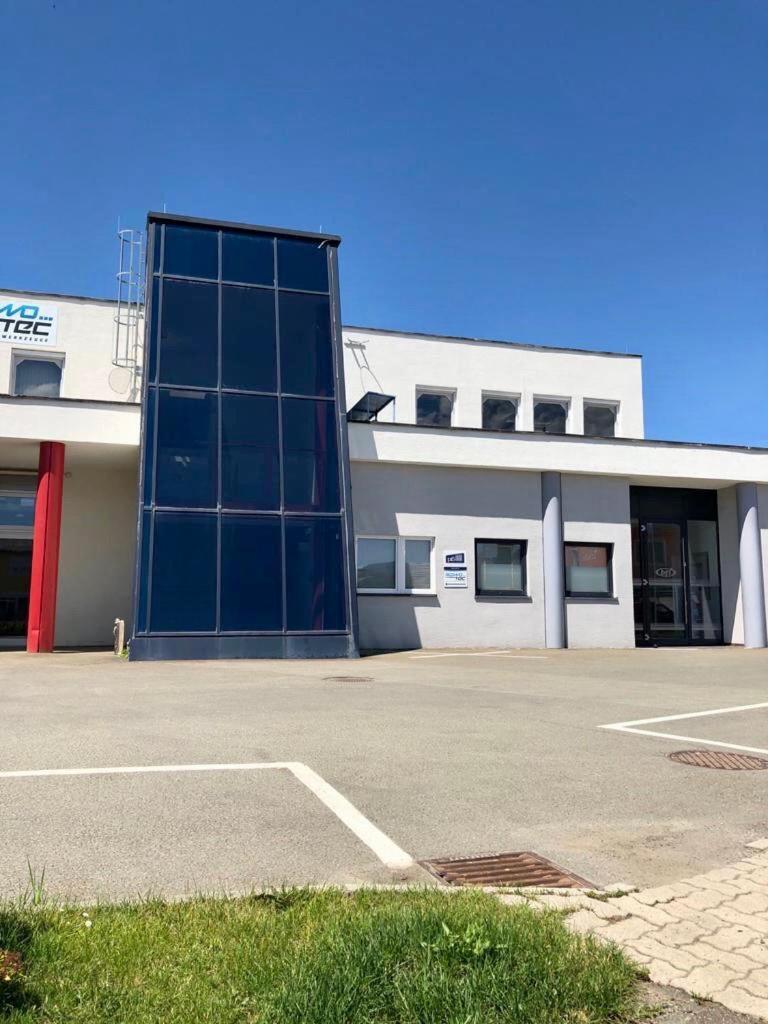 Kobra Room Fuer 4 Personen Spielberg Bei Knittelfeld ภายนอก รูปภาพ
