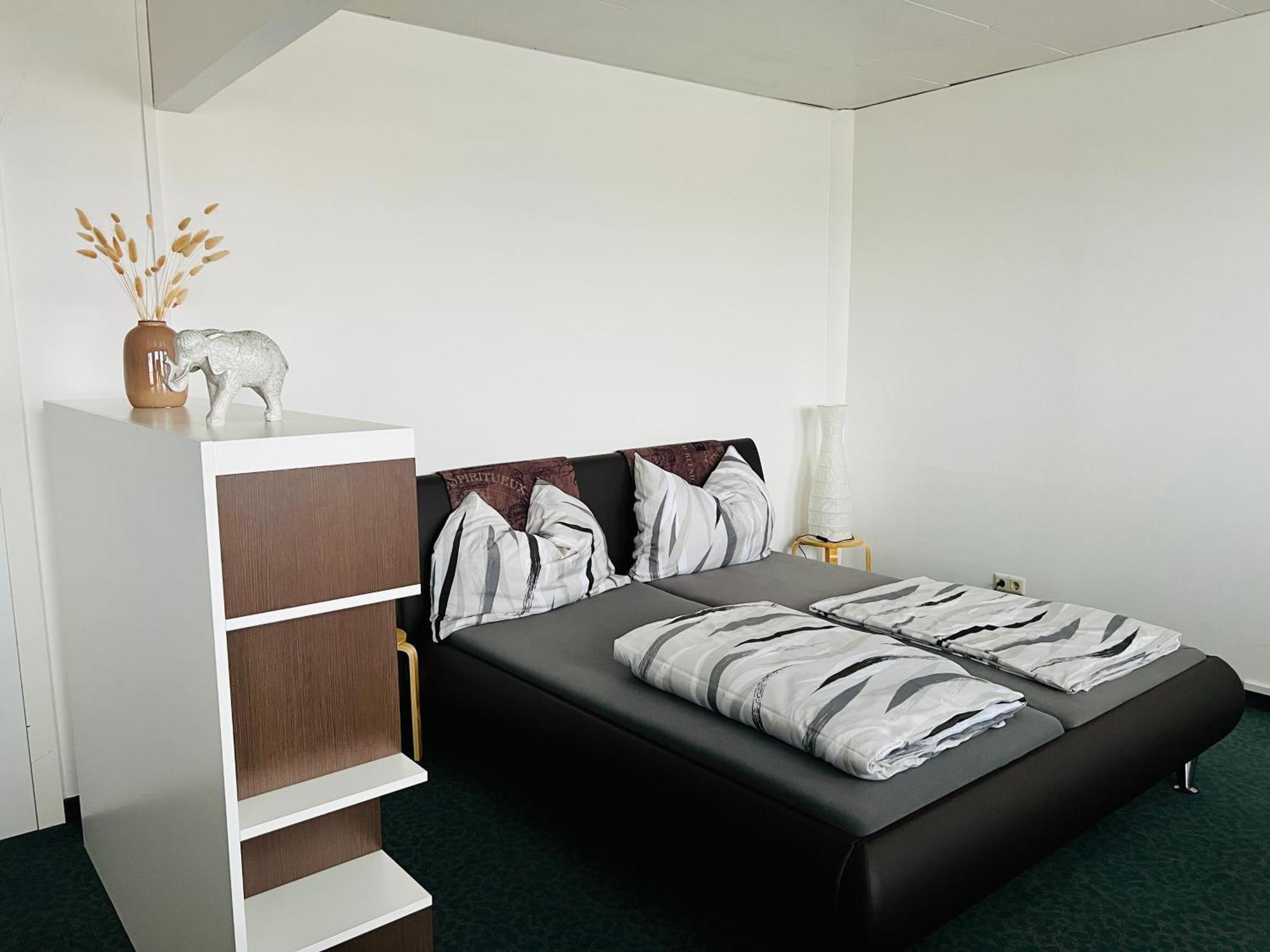 Kobra Room Fuer 4 Personen Spielberg Bei Knittelfeld ภายนอก รูปภาพ